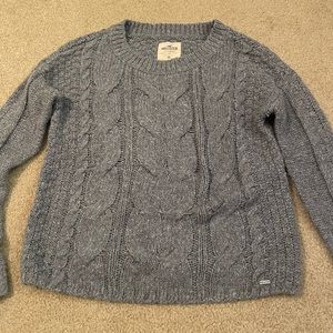 Hollister gray cable knit sweater size extra small